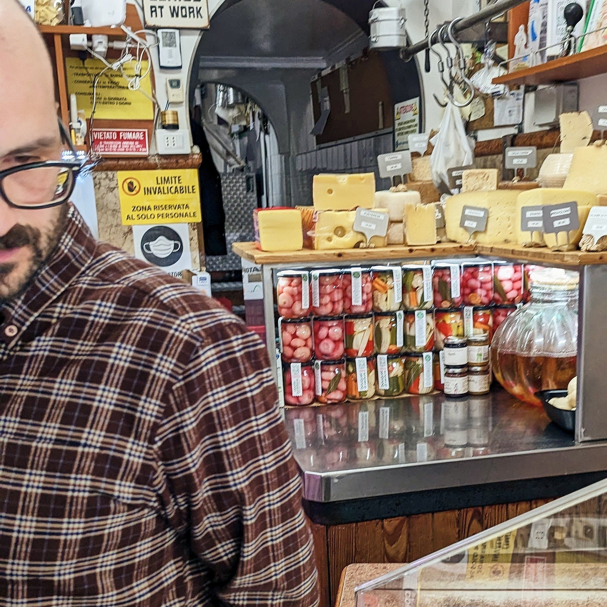 1.5 Hour Food Tour in Verona with Tastings & Sightseeing - Food Tour - Touraround