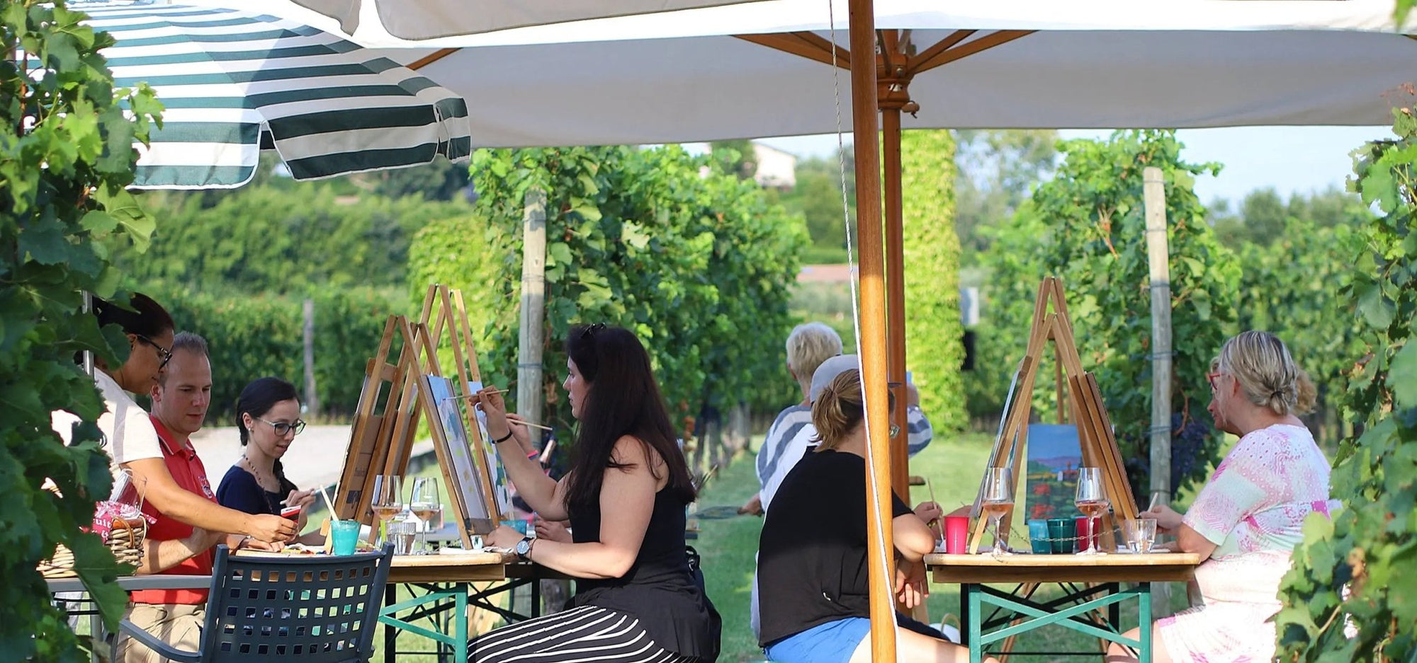 Art Experience with Food and Wine Tasting in the vineyards - Art Experience - Touraround