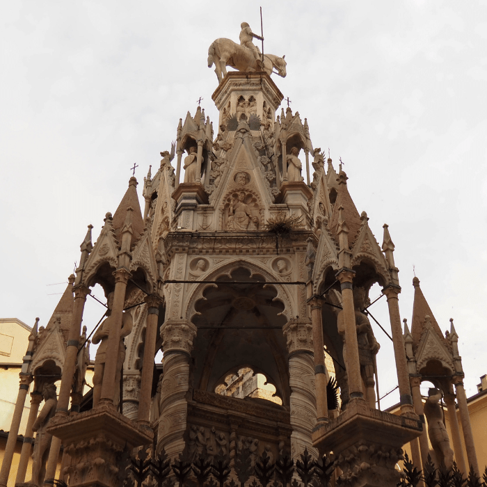 Dante in Verona: From Inferno to Paradise - Walking Tour - Touraround