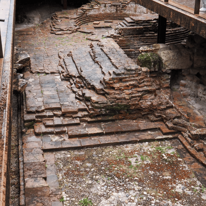 Dante in Verona: From Inferno to Paradise - Walking Tour - Touraround