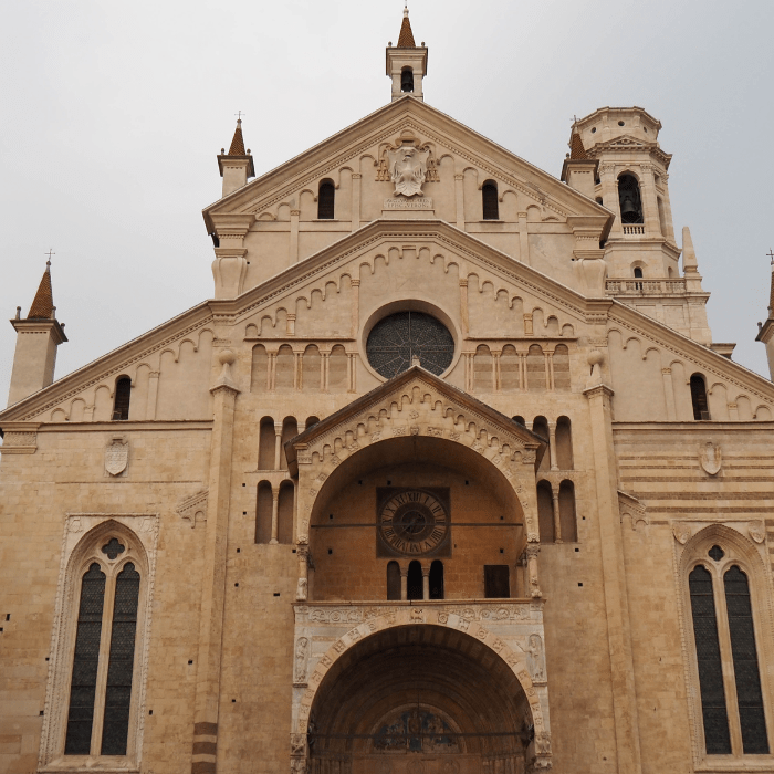 Dante in Verona: From Inferno to Paradise - Walking Tour - Touraround
