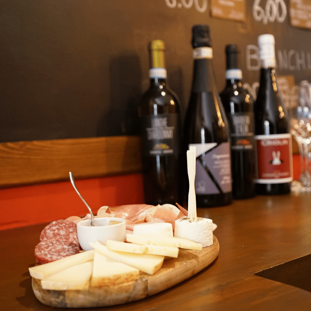 Easy Wine Tasting in Turin City Center - Wine Tasting - Touraround