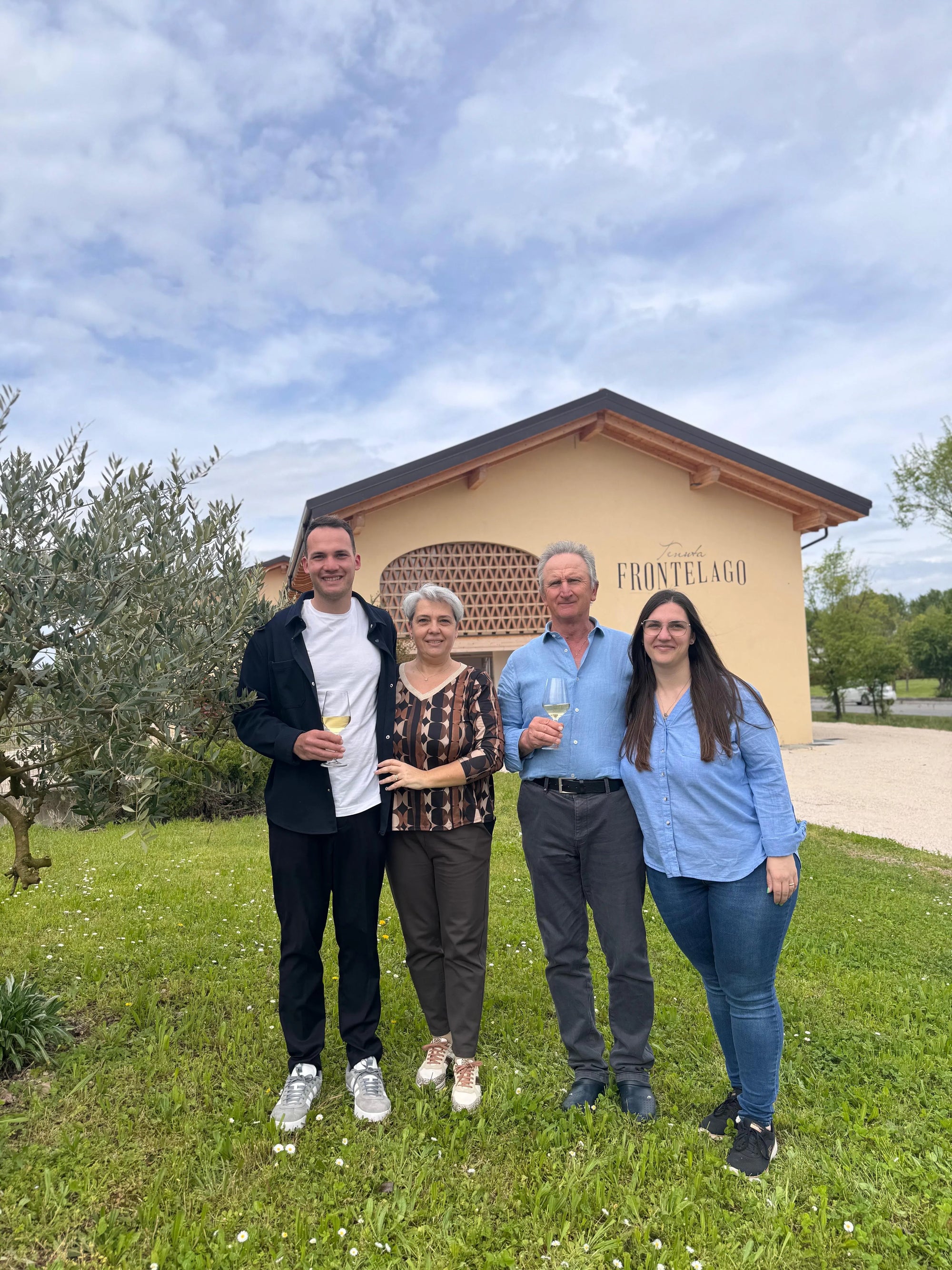 Vineyard Visit & Tasting of 3 Lugana Vintages - Touraround