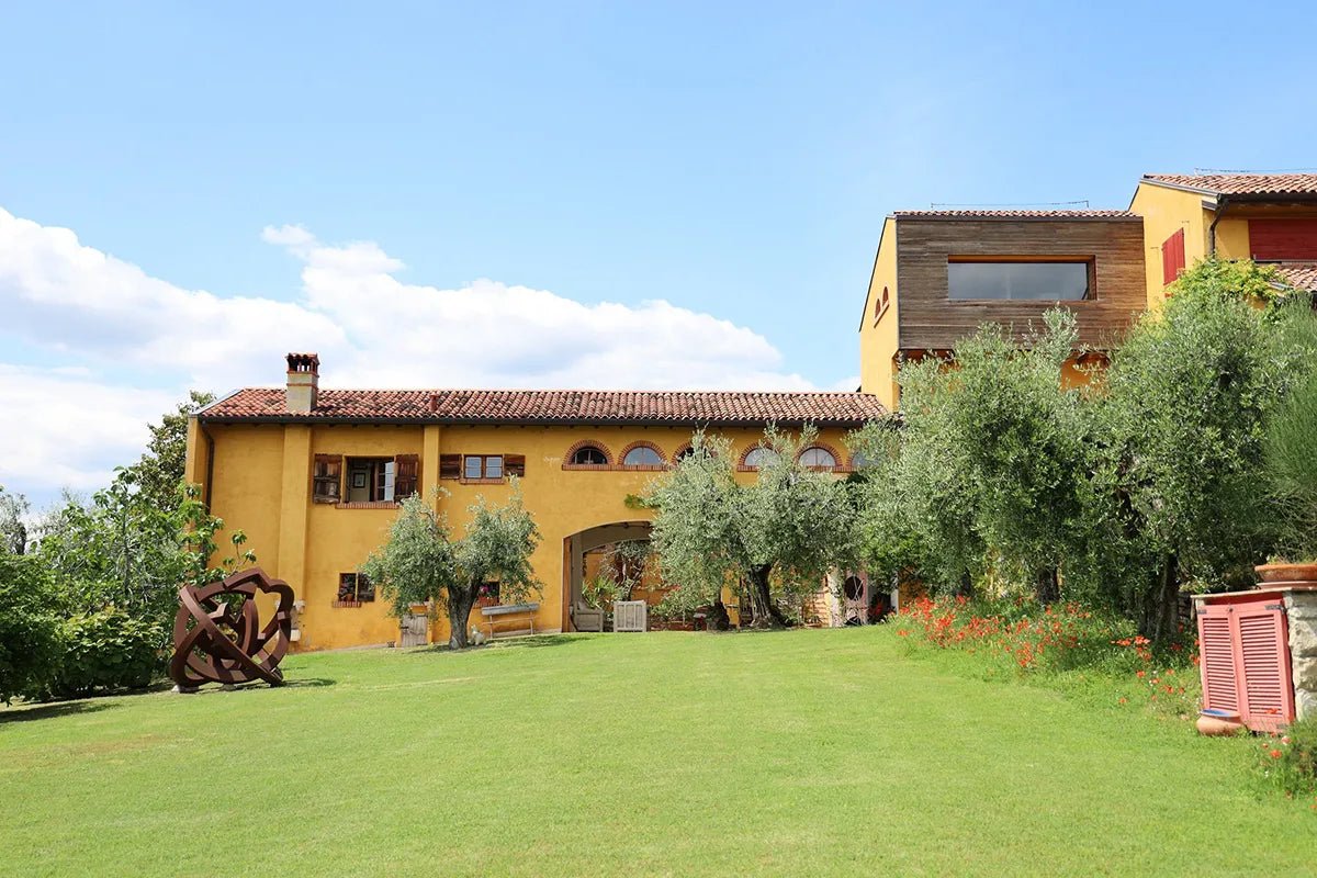 Olive Oil Tasting with local food on Lake Garda Hills - Olive Oil Experience - Touraround