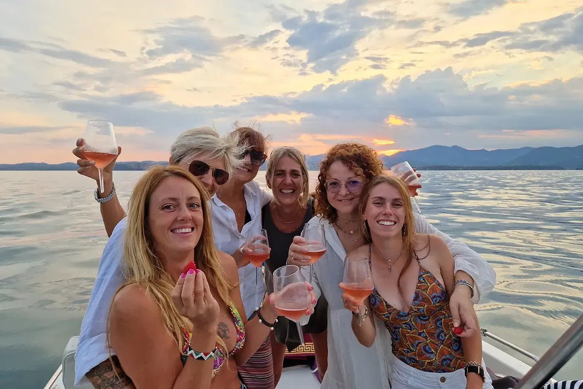 Private boat tour with wine and fish aperitif from Garda - Boat Tour - Touraround