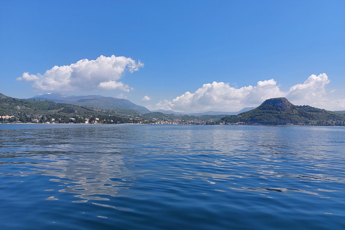 Sunset Cruise with wine aperitif from Lazise - Boat Tour - Touraround