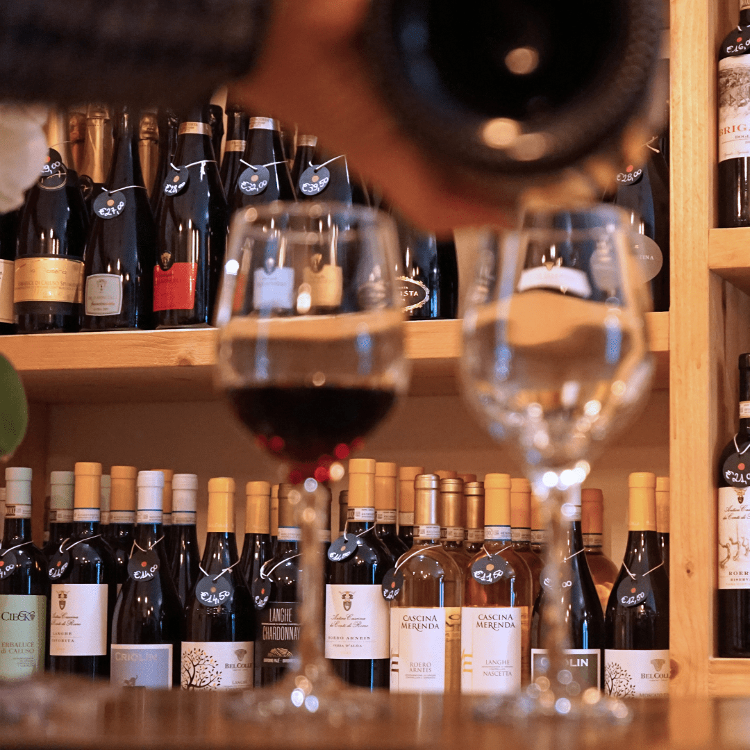 Wine Tasting near Royal Palace of Turin with Food Platter - Wine Tasting - Touraround