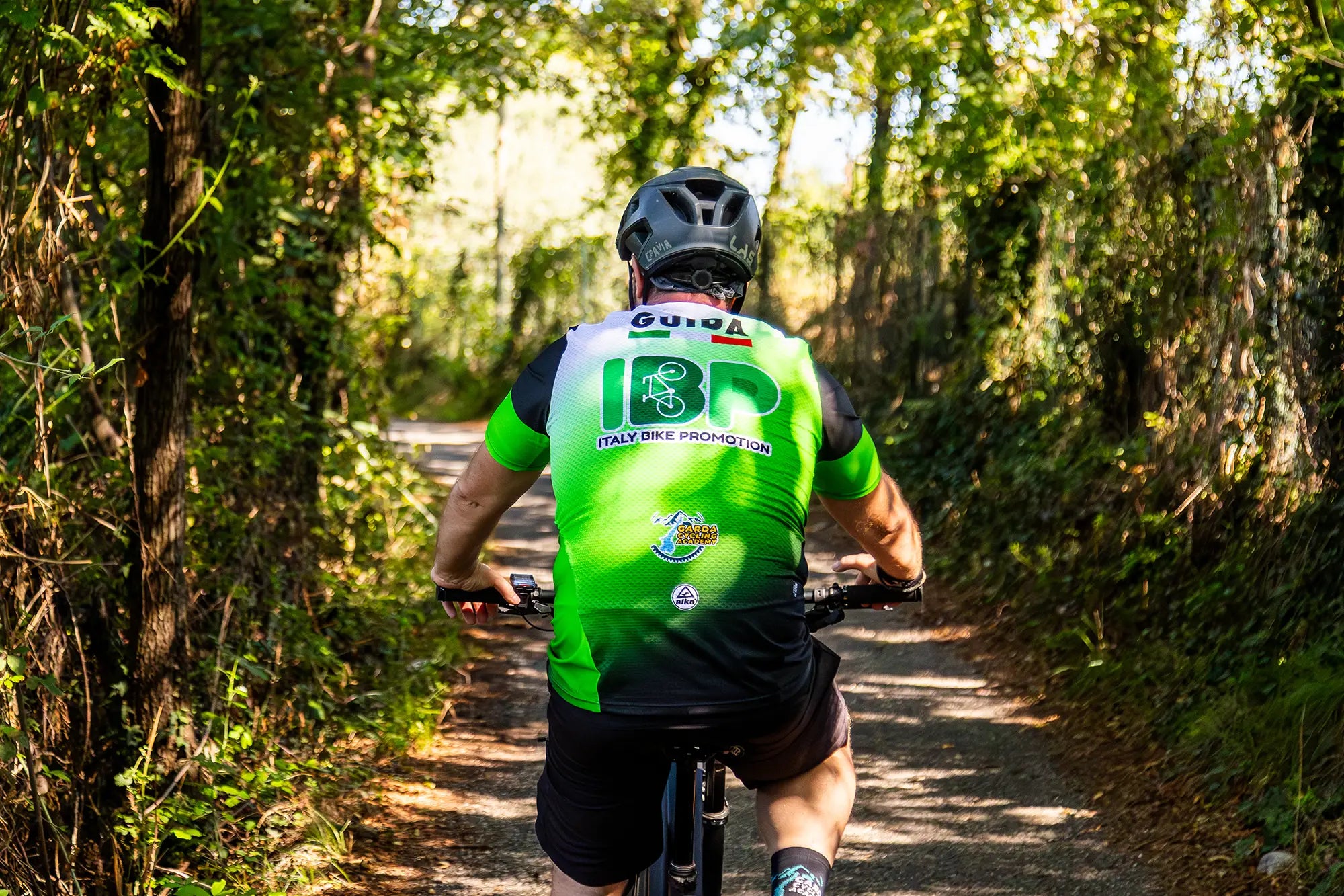 E-Bike tour with Wine tasting from Salò - Touraround