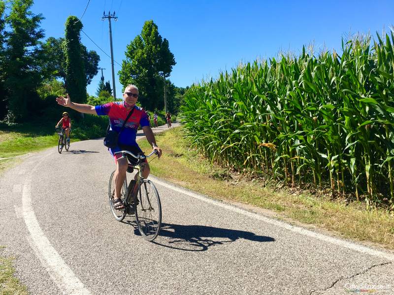 E-bike tour with wine tasting from Caprino Veronese - Touraround