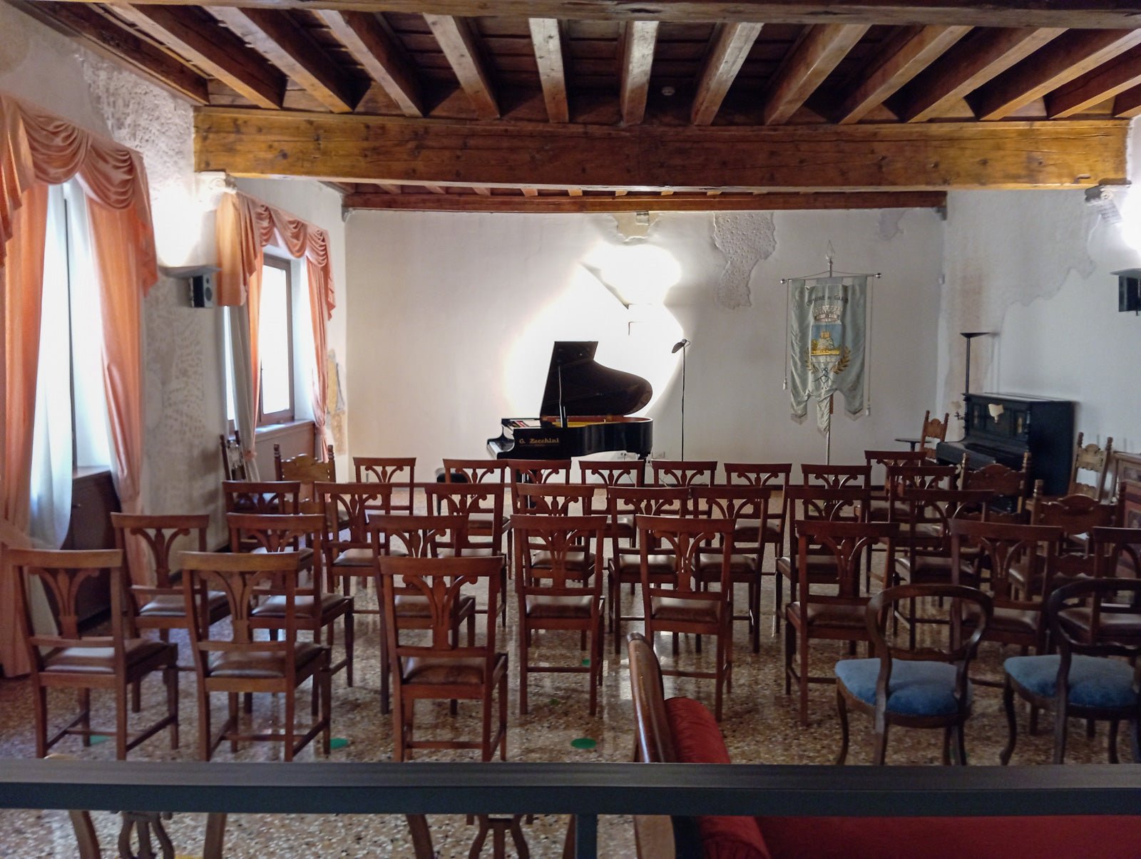 Arias & Aperitif: a Lyrical Concert at Palazzo Carlotti in Garda - Opera Concert - Touraround
