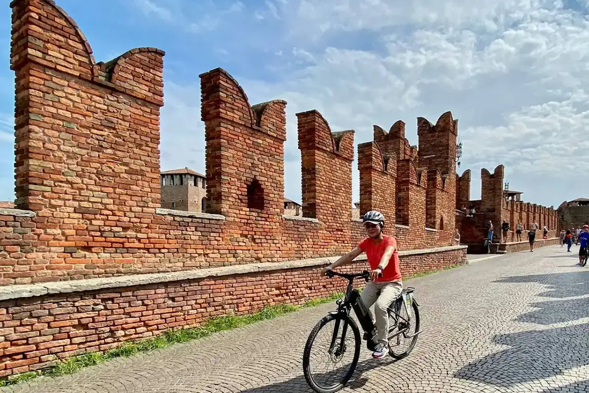 Bike tour from Lazise to Verona, the City of Love - Touraround