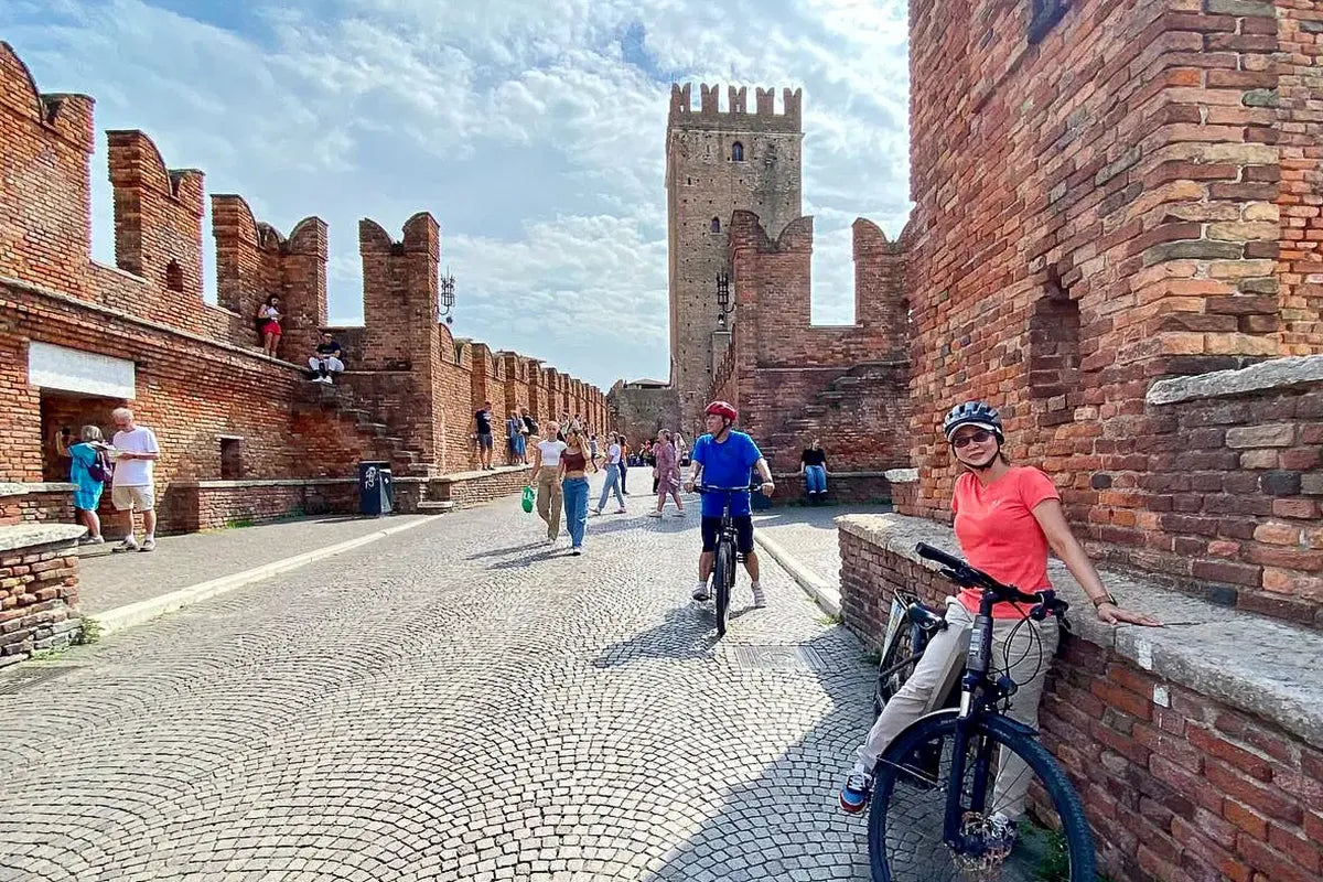 Bike tour from Lazise to Verona, the City of Love - Touraround