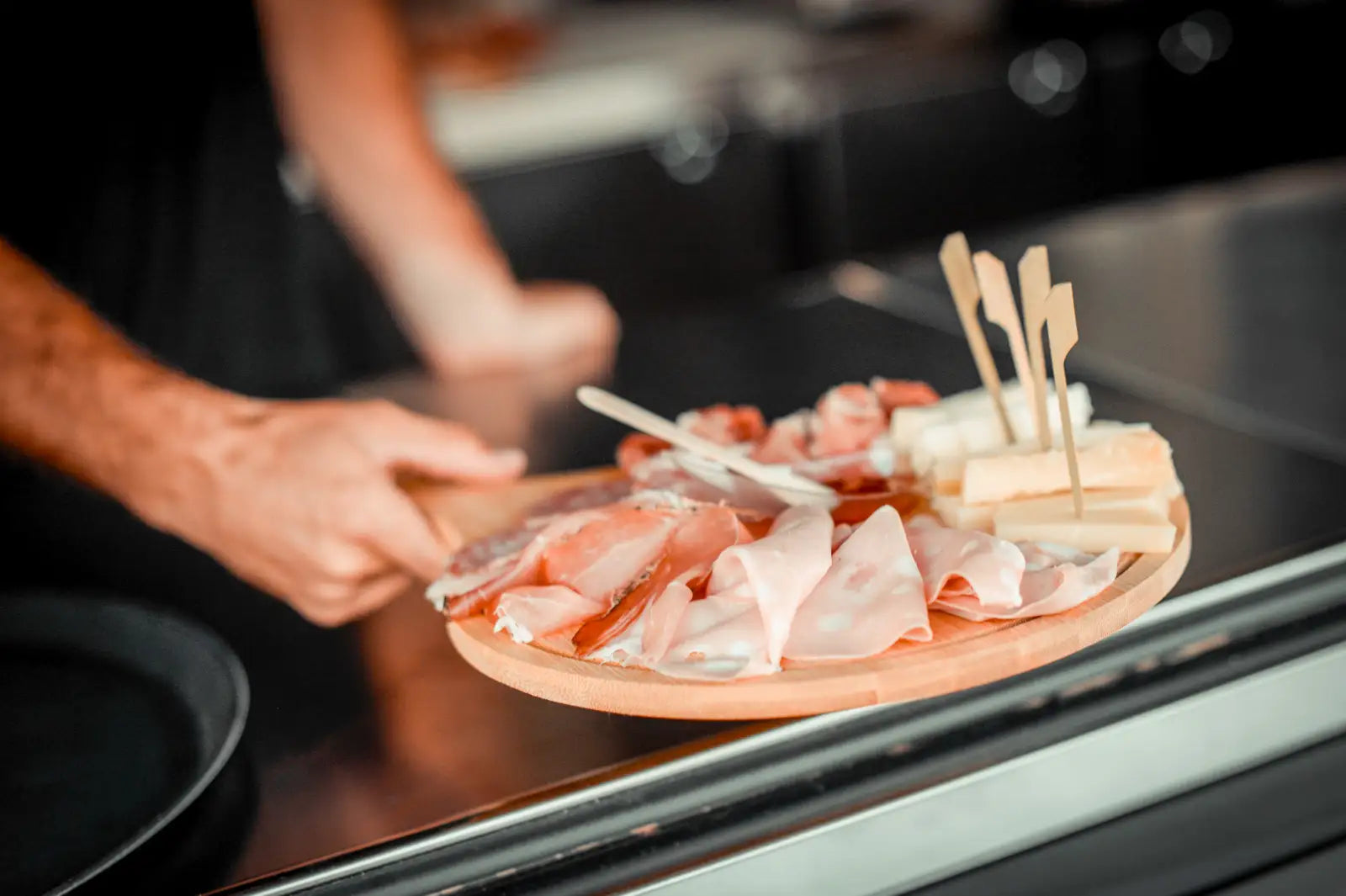 Countryside Wine Experience with Local Food and Vineyard Views - Touraround