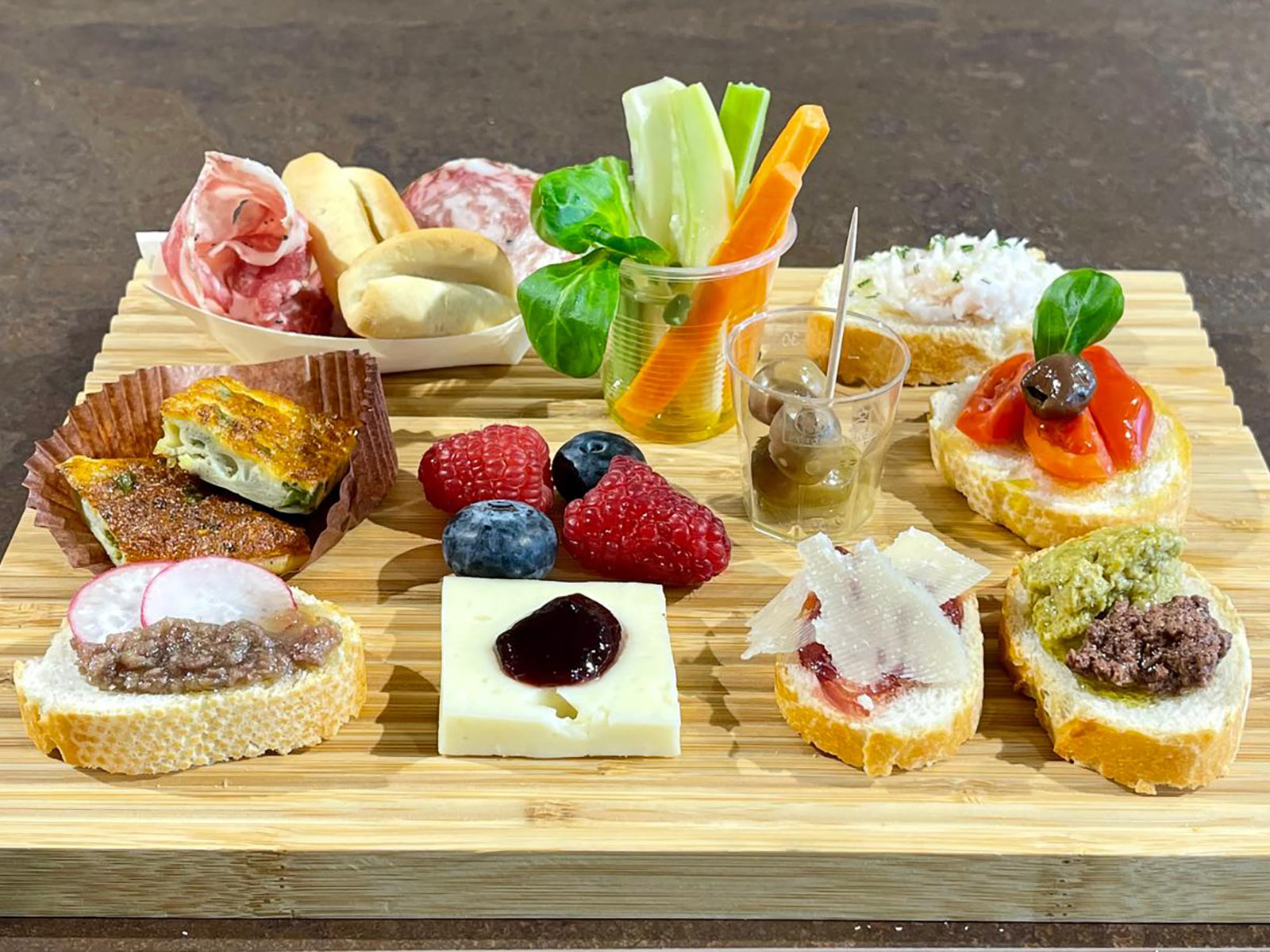 Gourmet Food Tasting with Olive Oil Pairing at Lake Garda - Touraround