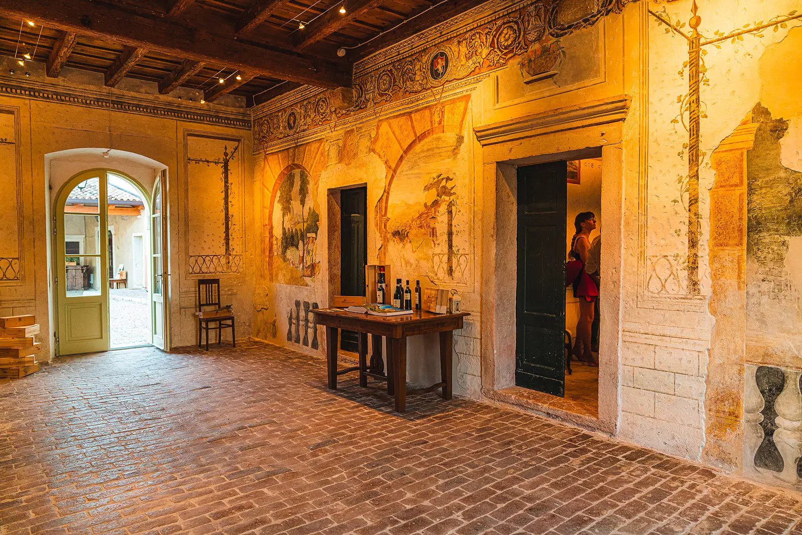 Guided Tour in a Venetian Villa with Valpolicella Wine Tasting - Wine Tasting - Touraround