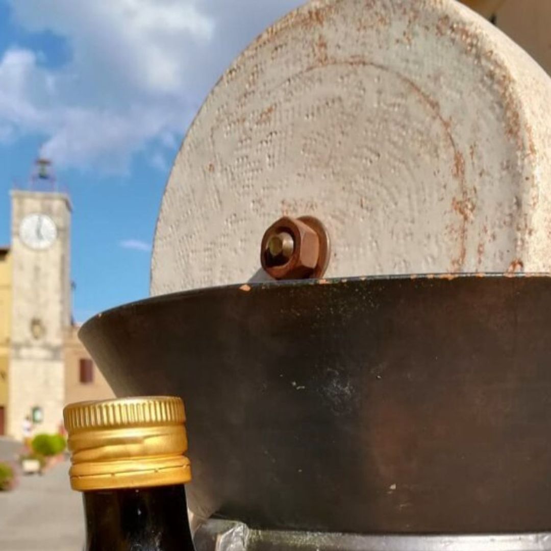 Olive Mill Tour with Oil & Food Tasting near Siena & Perugia - Olive Oil Experience - Touraround