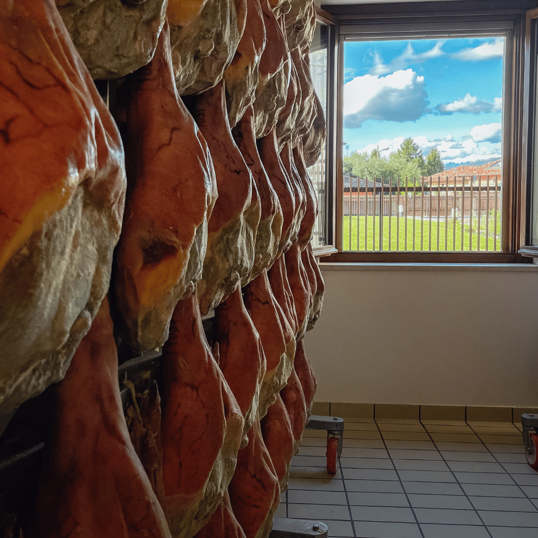 Prosciutto Crudo Ham Factory Visit near Udine &amp; Tasting Lunch with Wine - Crudo Ham Tour - Touraround